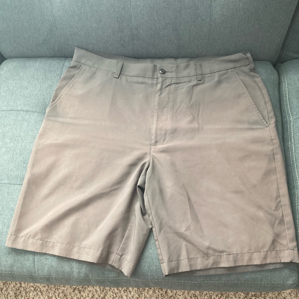 PGA Tour Brand Gray Flat Front Shorts with Classic Chino Style
